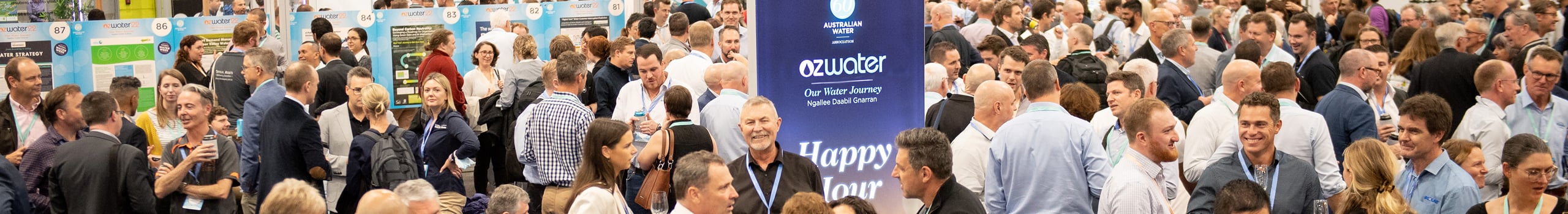 crowd of visitors at Ozwater