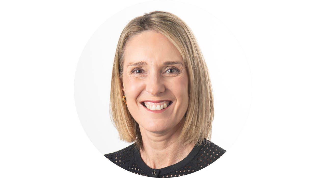 Ozwater_Committee_bubbles_Corinne_Cheesman_2025